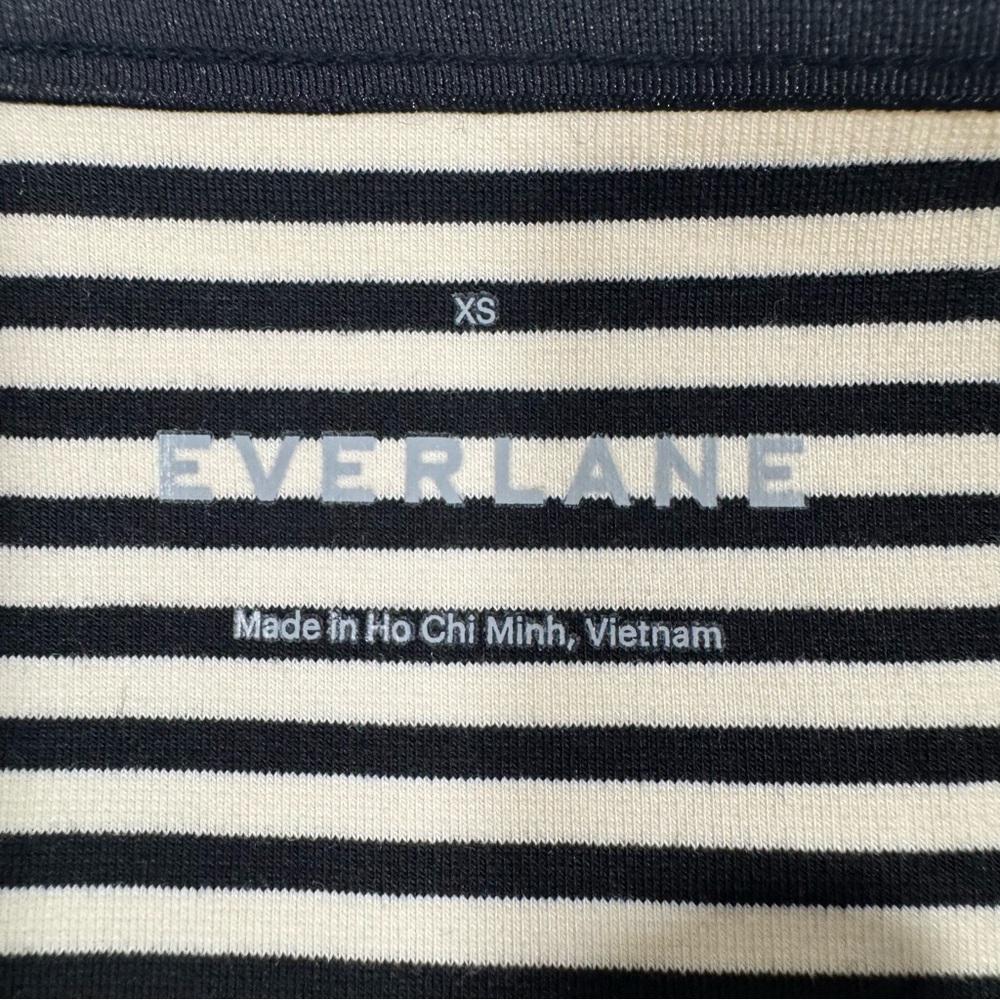 Everlane Dream Mini Skirt. Size XS Work Lifestyle. Casual Wear. - Picture 5 of 6